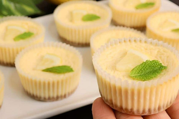 Sugar-Free Lemon Cheesecake in 10 Minutes