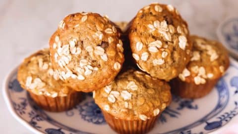 Yummy Oatmeal Banana Muffins | DIY Joy Projects and Crafts Ideas