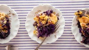 5-Ingredient Pineapple Blueberry Crunch Cake
