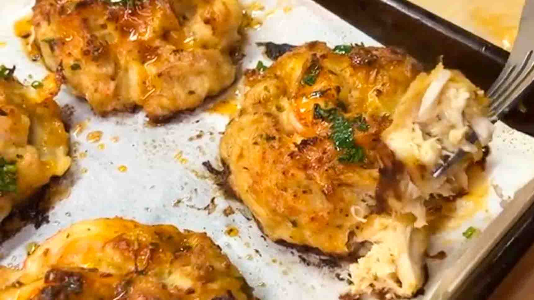 Shrimp-Stuffed Crabcakes with Lemon Sauce | DIY Joy Projects and Crafts Ideas