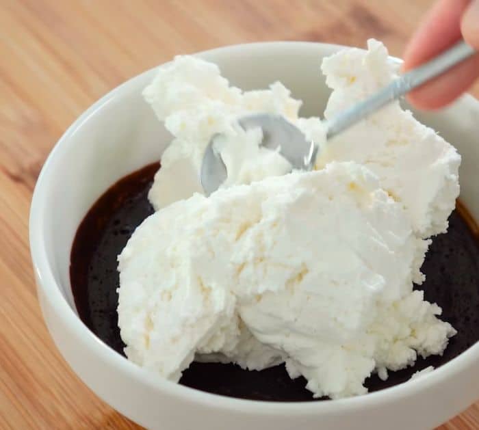 4-Ingredient Chocolate Dessert Recipe Instructions
