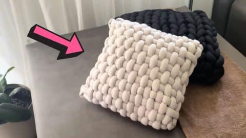 How to Make Big Chunky Braided Pillow | DIY Joy Projects and Crafts Ideas
