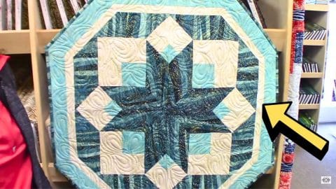 How to Make an Evening Star Table Topper Quilt | DIY Joy Projects and Crafts Ideas