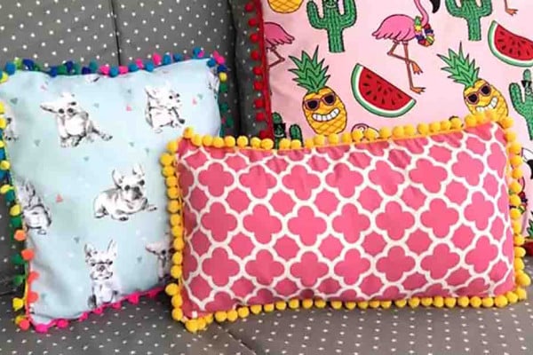 Easy Pom Pom Cushion Cover Tutorial