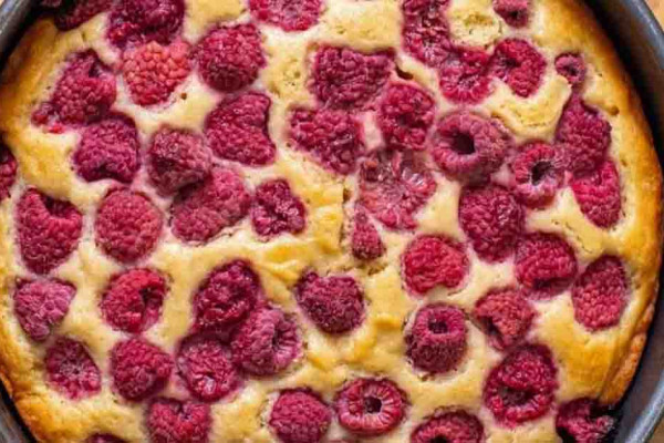 Summer Raspberry Cake Recipe