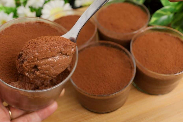 4-Ingredient Melt-In-Your-Mouth Dessert Recipe (1)