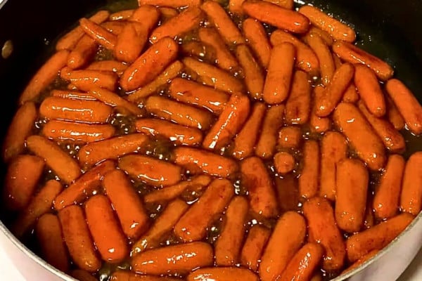Easy 6-Ingredient Candied Carrots Recipe