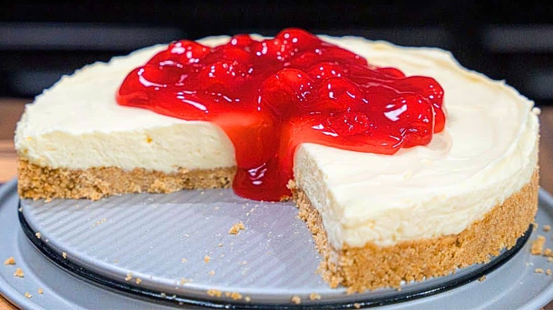 Easy No-Bake Cherry Cheesecake Recipe | DIY Joy Projects and Crafts Ideas