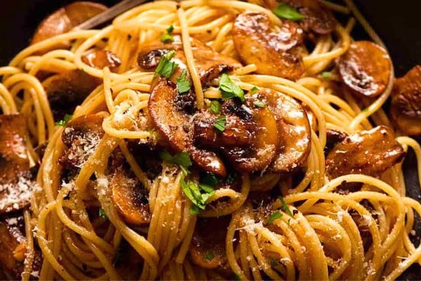 Easy Skillet Mushroom Pasta Recipe