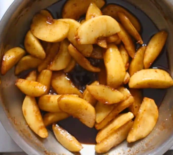 Easy and Warm Cinnamon Apples Ingredients