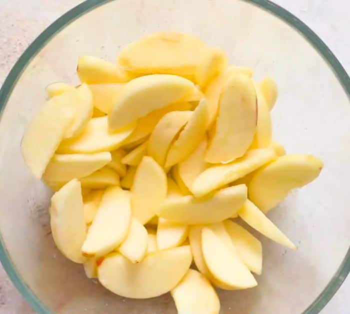 Easy and Warm Cinnamon Apples Recipe