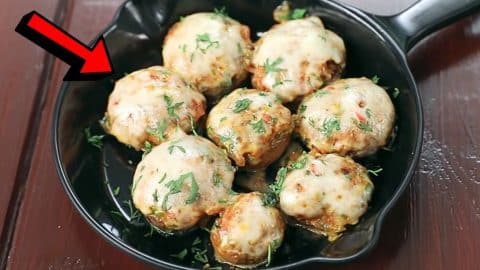 Easy-to-Make Cheesy Stuffed Mushrooms | DIY Joy Projects and Crafts Ideas
