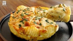 Garlic Cheese Potato Cake