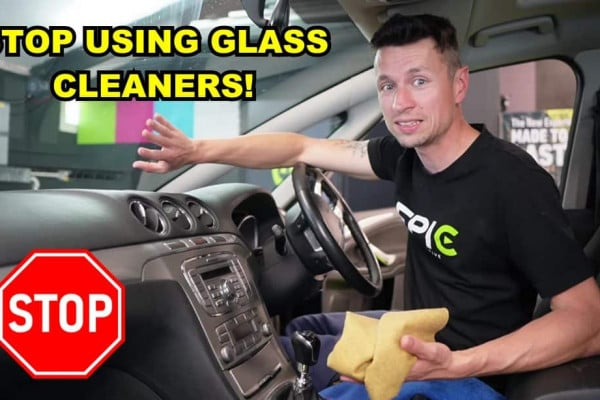 How to Clean Car Windows Without Streaks