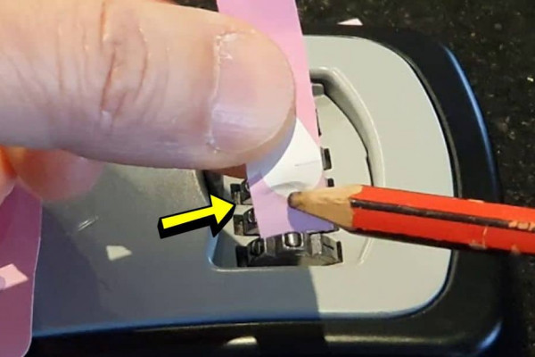 How to Crack a Combination Lock Key Safe and Suit Cases