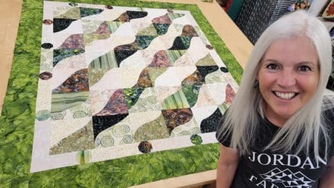 Super Easy Wave Runner Quilt Tutorial | DIY Joy Projects and Crafts Ideas