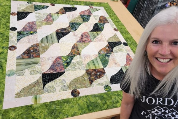 Super Easy Wave Runner Quilt Tutorial