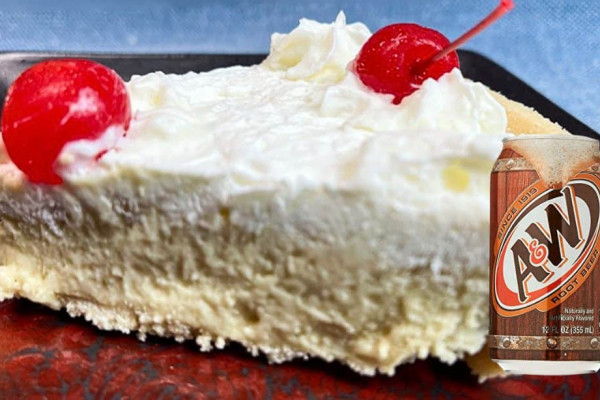 6-Ingredient No-Bake Root Beer Float Pie Recipe