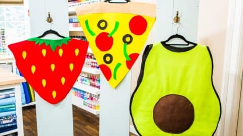 Easy No-Sew DIY Halloween Costume Tutorial | DIY Joy Projects and Crafts Ideas