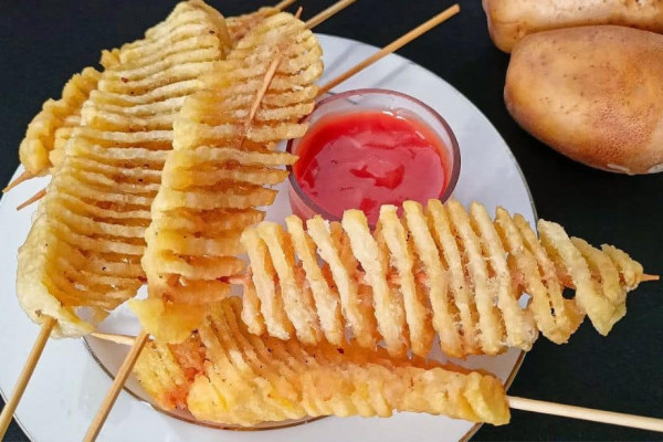 How to Make Tornado Potato At Home