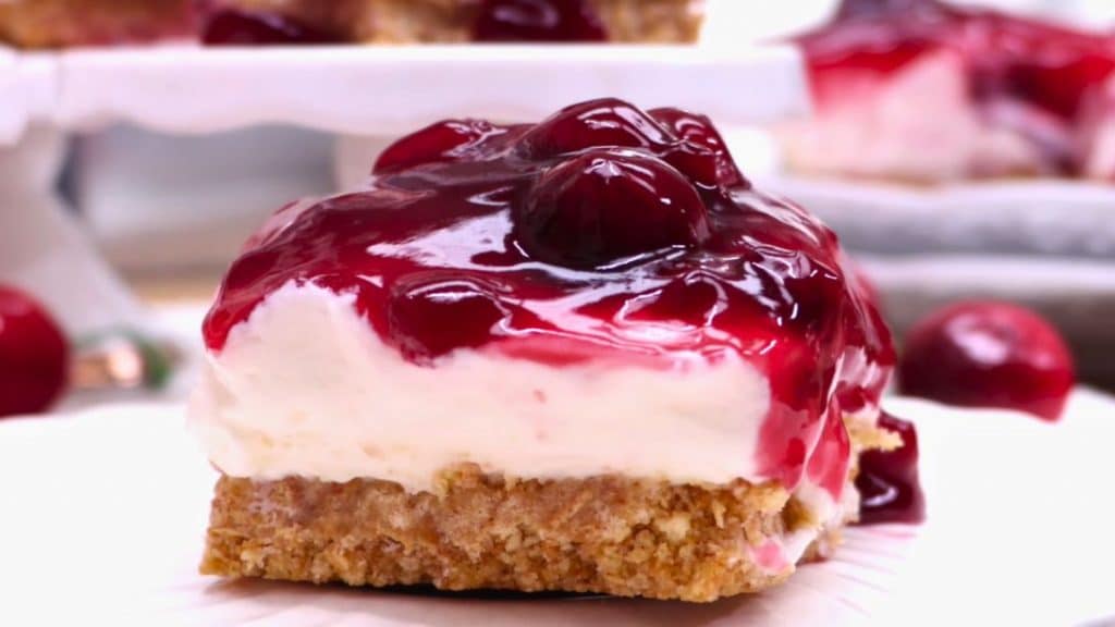 No-Bake Cherry Cheesecake Bars