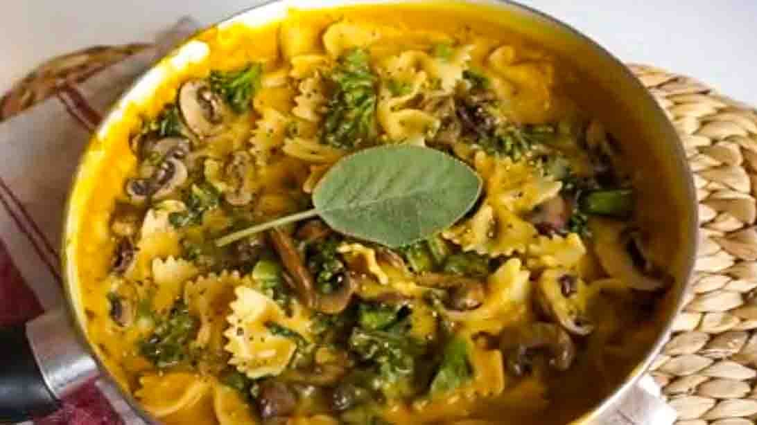 Creamy Pumpkin Sage Pasta Recipe | DIY Joy Projects and Crafts Ideas