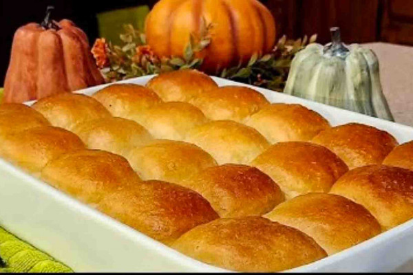 Fluffy No-Fuss Dinner Rolls Recipe