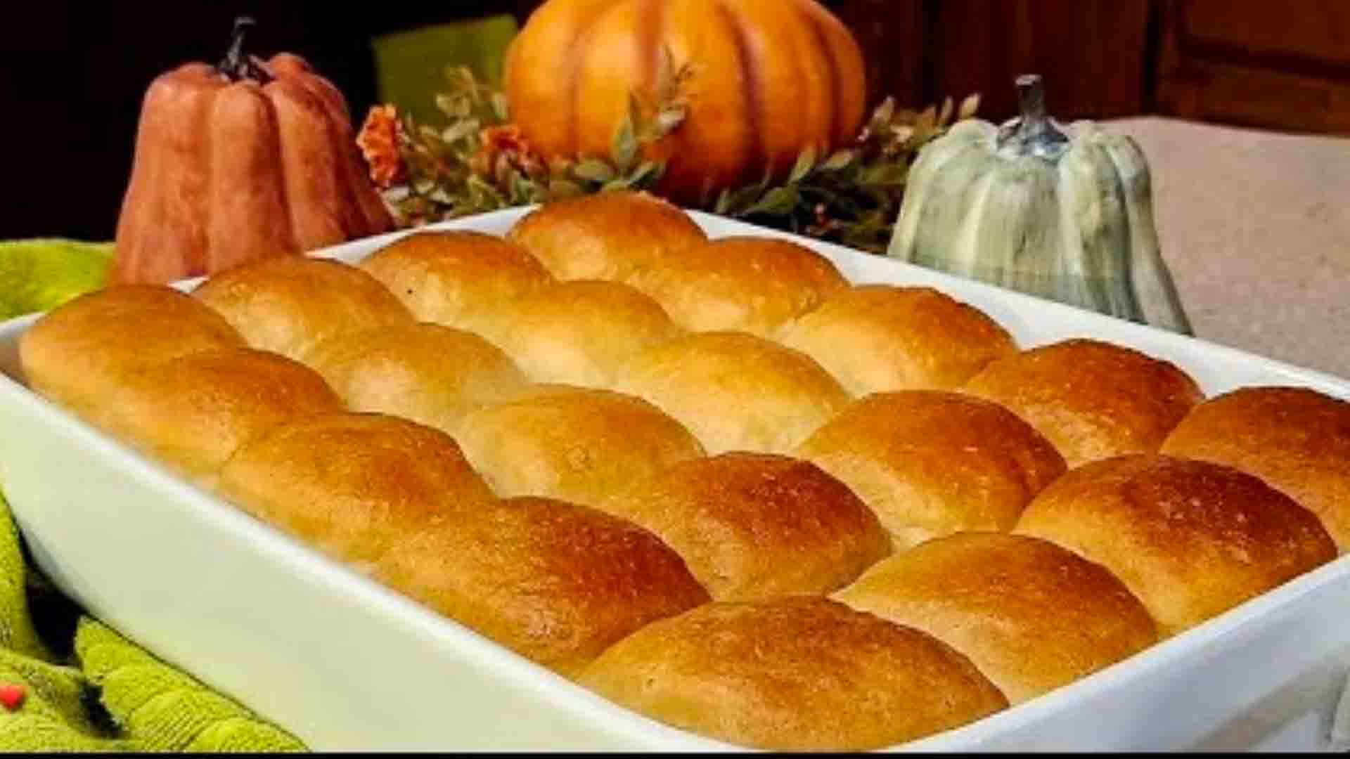 Fluffy No-Fuss Dinner Rolls Recipe | DIY Joy Projects and Crafts Ideas