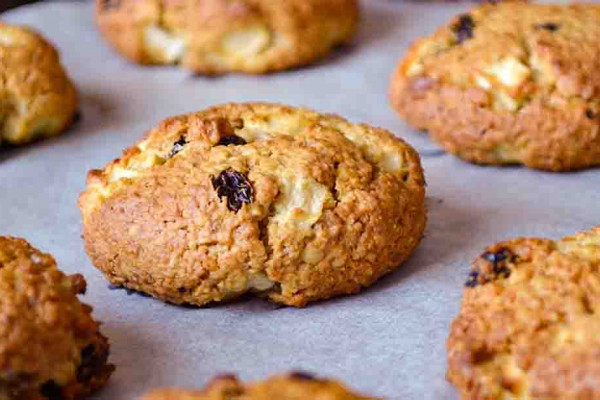 Oatmeal Apple Raisin Cookies Recipe