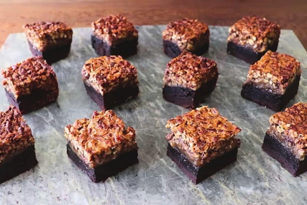 Easy Pecan Pie Brownies Recipe