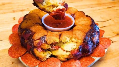 Easy Pizza Monkey Bread Recipe | DIY Joy Projects and Crafts Ideas
