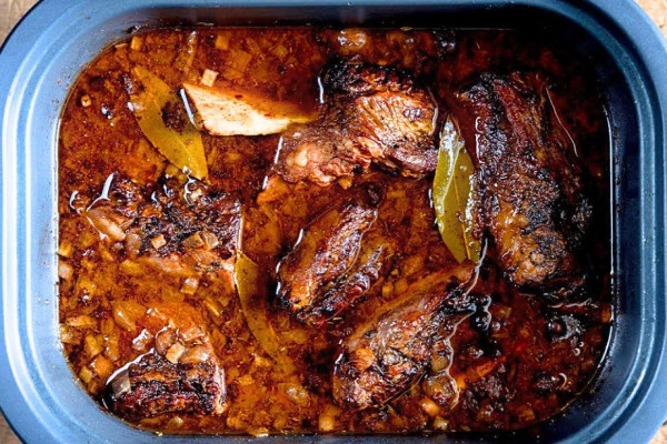 Fall-Off-The-Bone Crockpot Beef Short Ribs Recipe