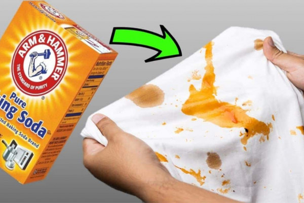 How to Remove Clothes Stain Using Baking Soda