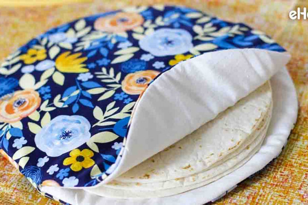 DIY Reusable Tortilla Warmer Tutorial