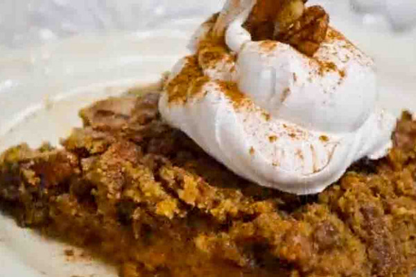 Easy Pumpkin Pie Dump Cake