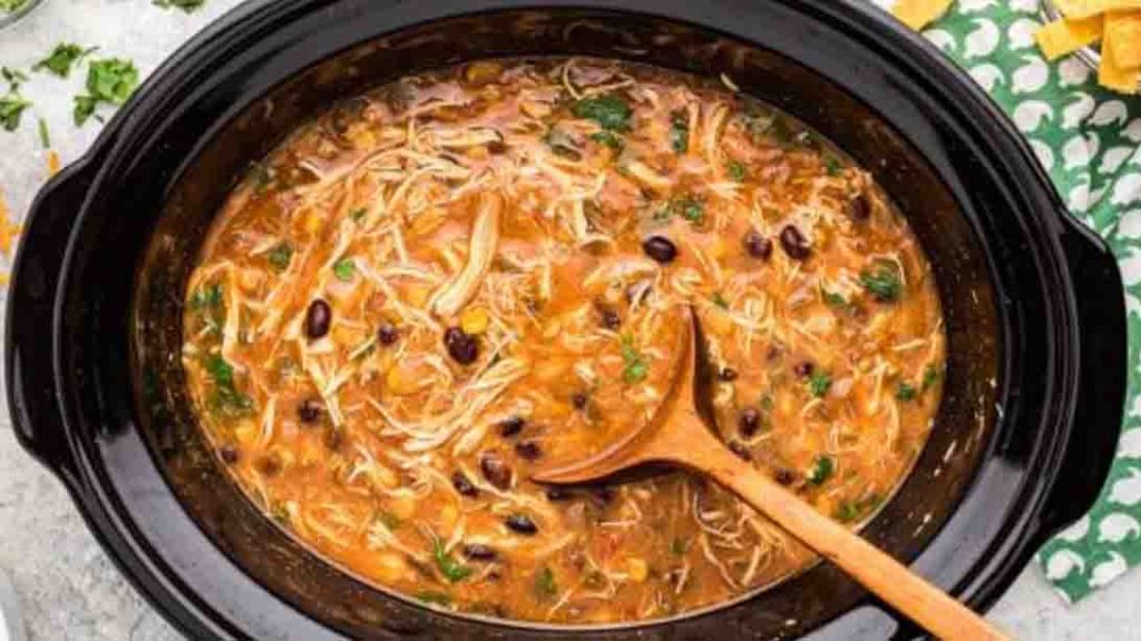 Slow Cooker Chicken Tortilla Soup Recipe