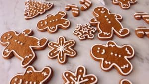 Classic Gingerbread Cookies Recipe