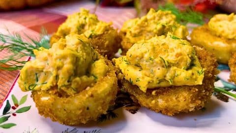 Easy-to-Make Crispy Fried Deviled Eggs | DIY Joy Projects and Crafts Ideas