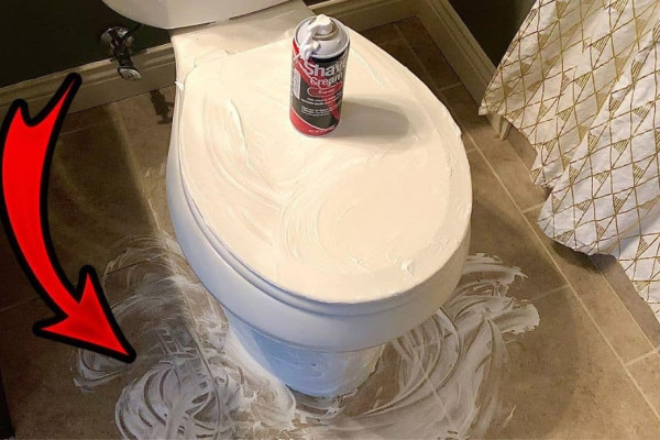 How to Clean Your Toilet with Shaving Cream