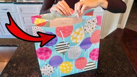 How to Close a Gift Bag Without Tape | DIY Joy Projects and Crafts Ideas