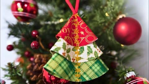 Layered Christmas Tree Ornament | DIY Joy Projects and Crafts Ideas