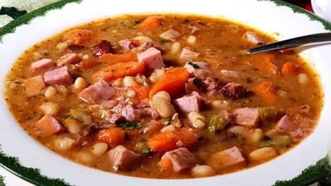 White Beans and Ham Soup Recipe | DIY Joy Projects and Crafts Ideas
