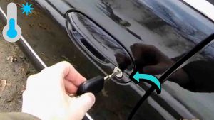 6 Ways How to Unfreeze a Car Door Lock in the Winter