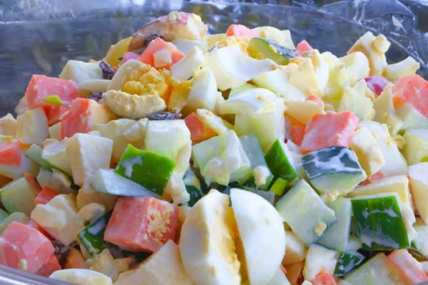 Easy Egg Cucumber Salad
