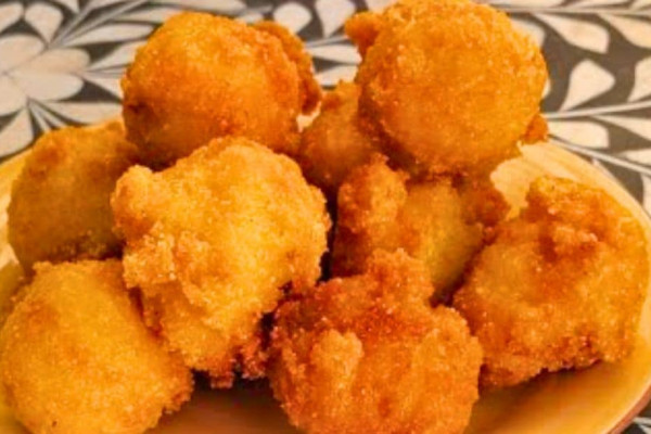 Easy Hot Water Cornbread Fritters Recipe