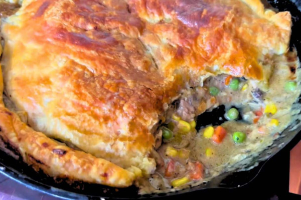 Easy Skillet Chicken Pot Pie Recipe