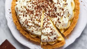 Easy-to-Make Dreamy Banana Cream Pie Dessert