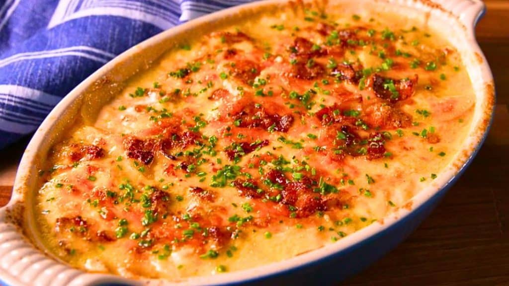 Easy-to-Make Loaded Cheesy Scalloped Potatoes