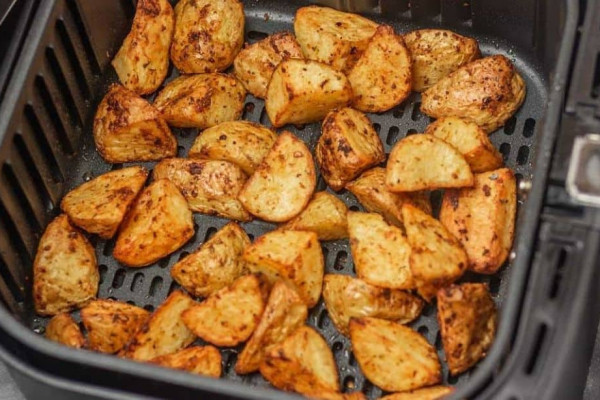 How to Make Crispy Air Fryer Potatoes