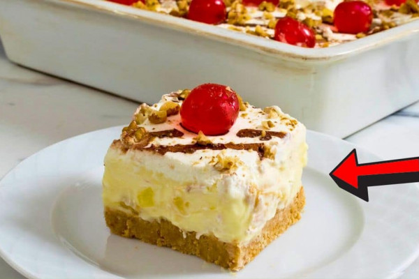 No-Bake Banana Split Cake